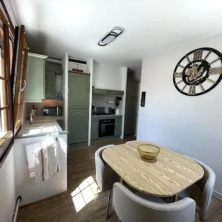 Maison 6 Couchages, 200m Holiday home