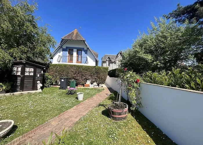 Maison 6 Couchages, 200m Holiday home Benerville-sur-Mer